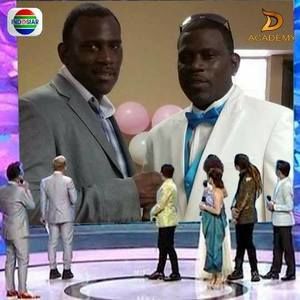 Meet your Posher, Carlos